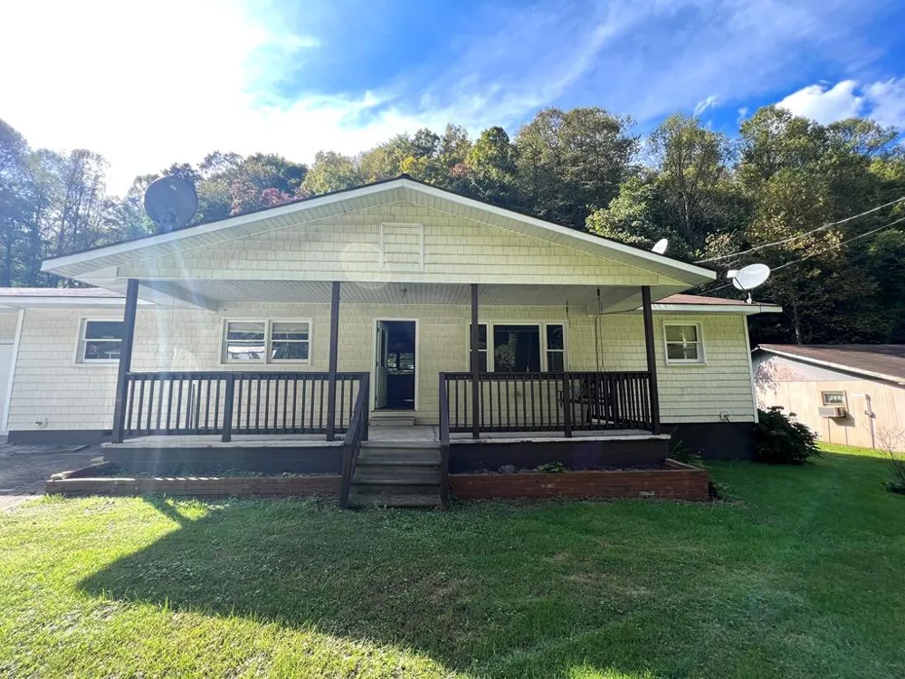 1050 US Highway 19 Topton, NC 28781