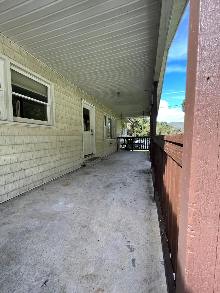1050 US Highway 19 Topton, NC 28781