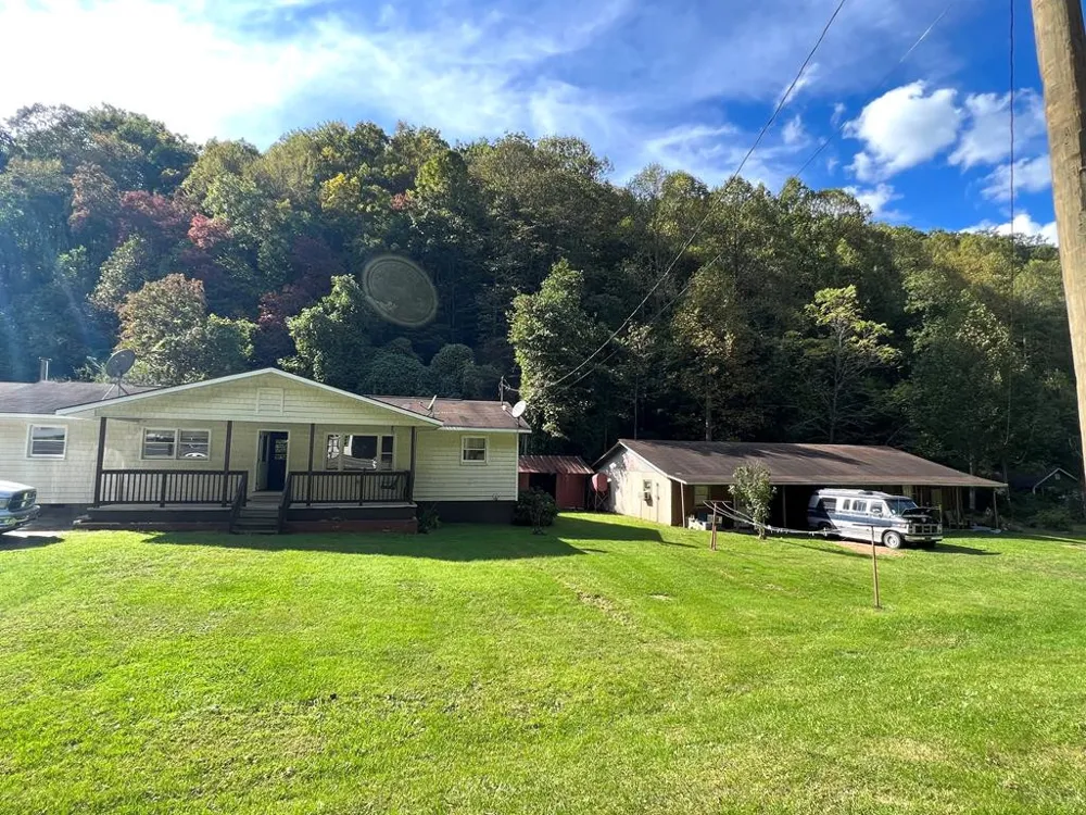 1050 US Highway 19 Topton, NC 28781