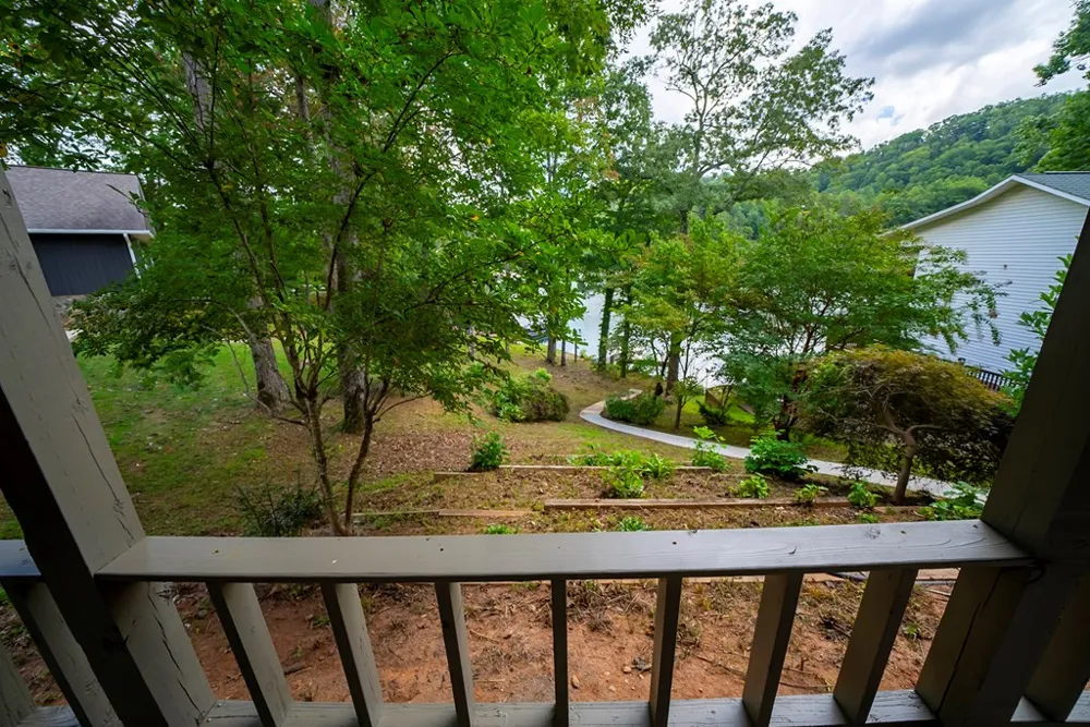 55 Avisco Robbinsville, NC 28771