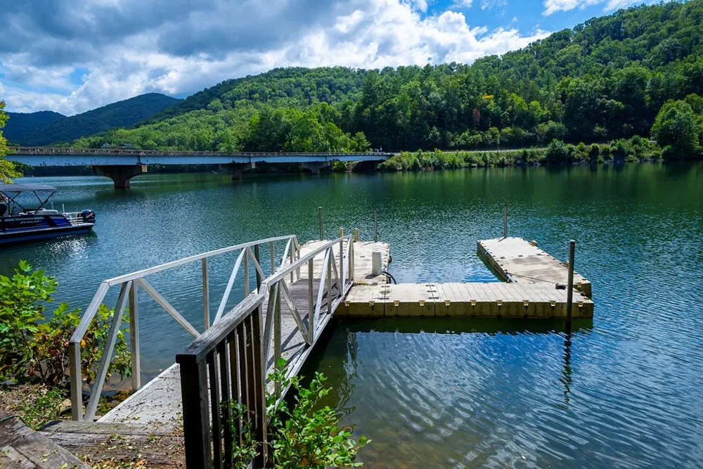 55 Avisco Robbinsville, NC 28771