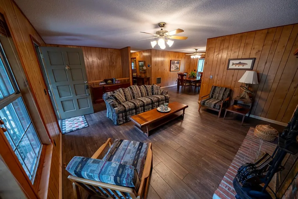 55 Avisco Robbinsville, NC 28771