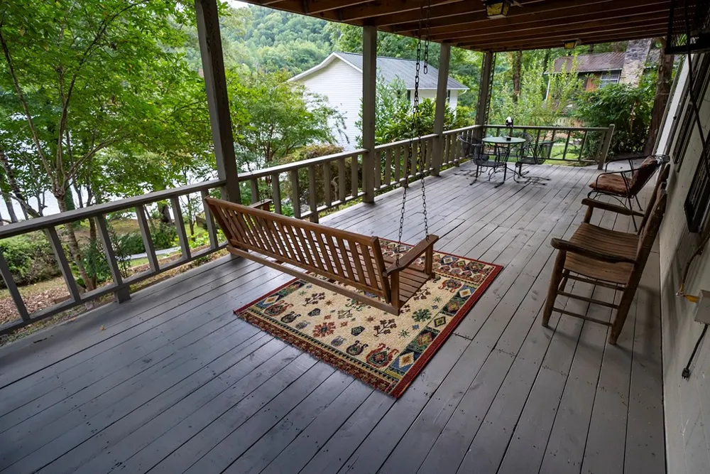 55 Avisco Robbinsville, NC 28771