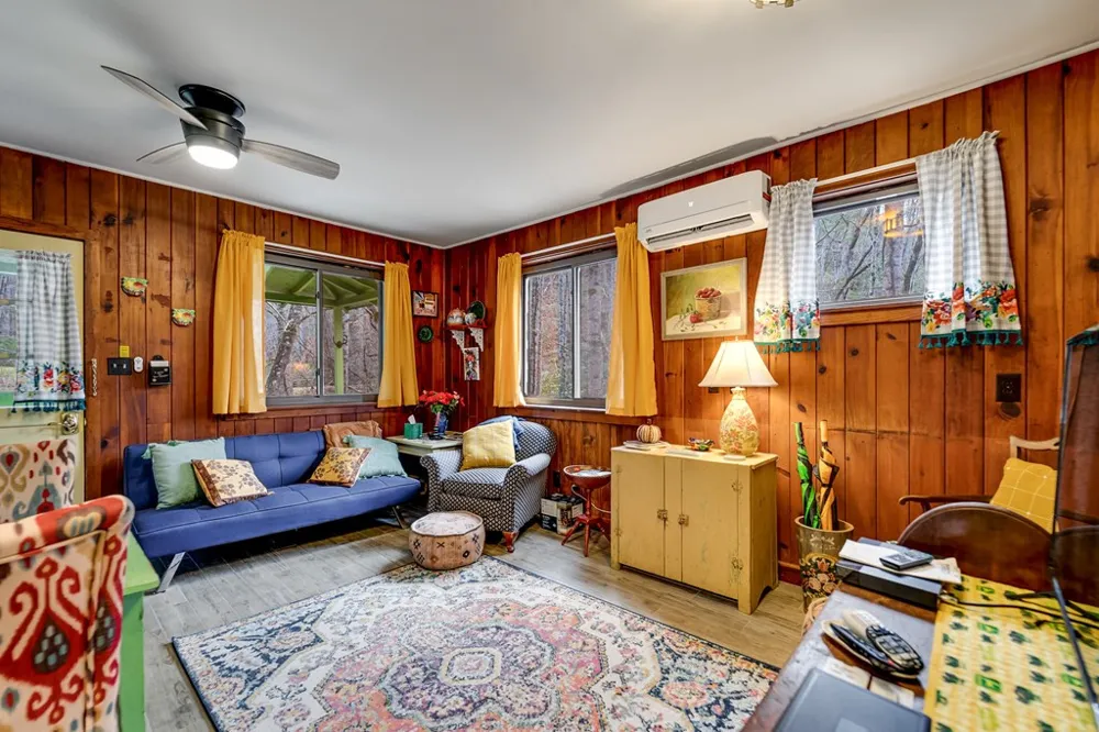 180 Valley Lane Bryson City, NC 28713