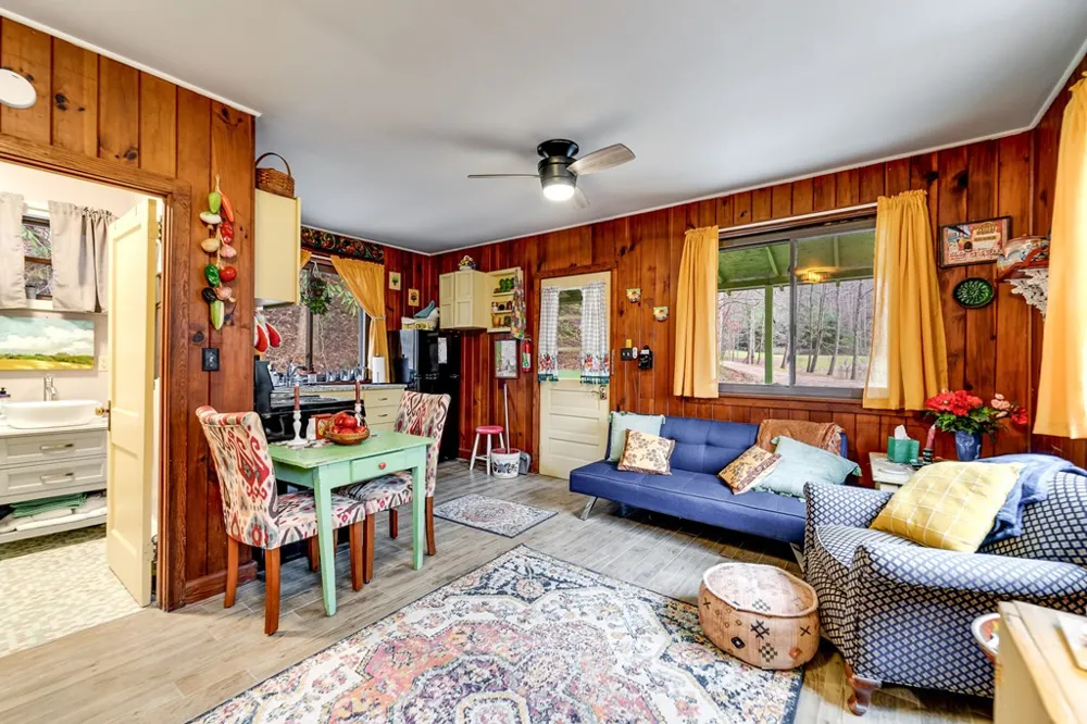 180 Valley Lane Bryson City, NC 28713