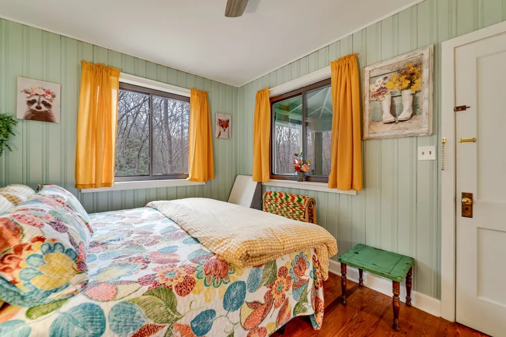 180 Valley Lane Bryson City, NC 28713