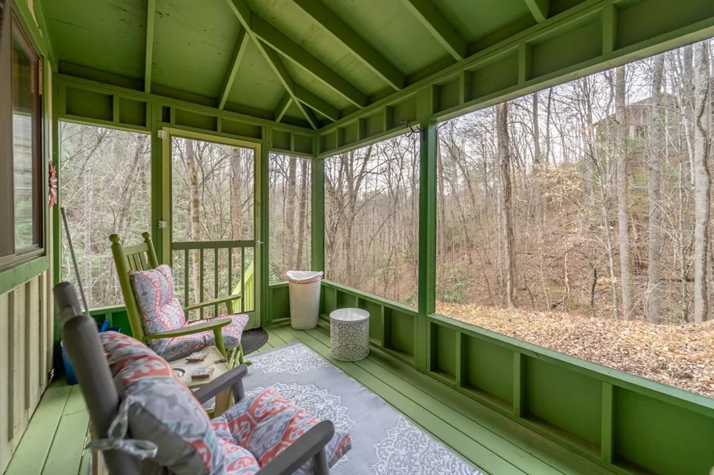 180 Valley Lane Bryson City, NC 28713