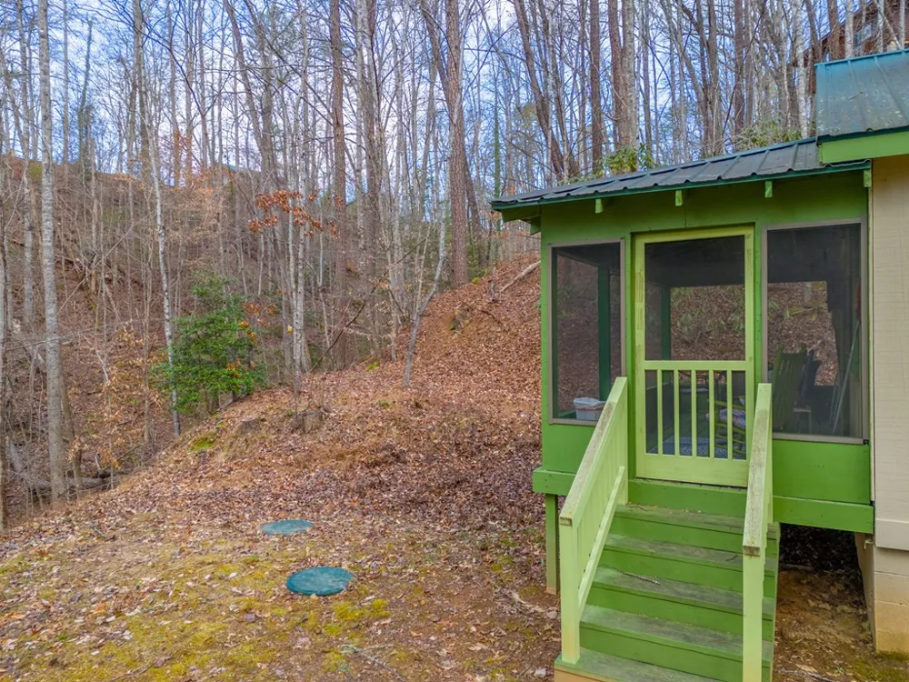 180 Valley Lane Bryson City, NC 28713