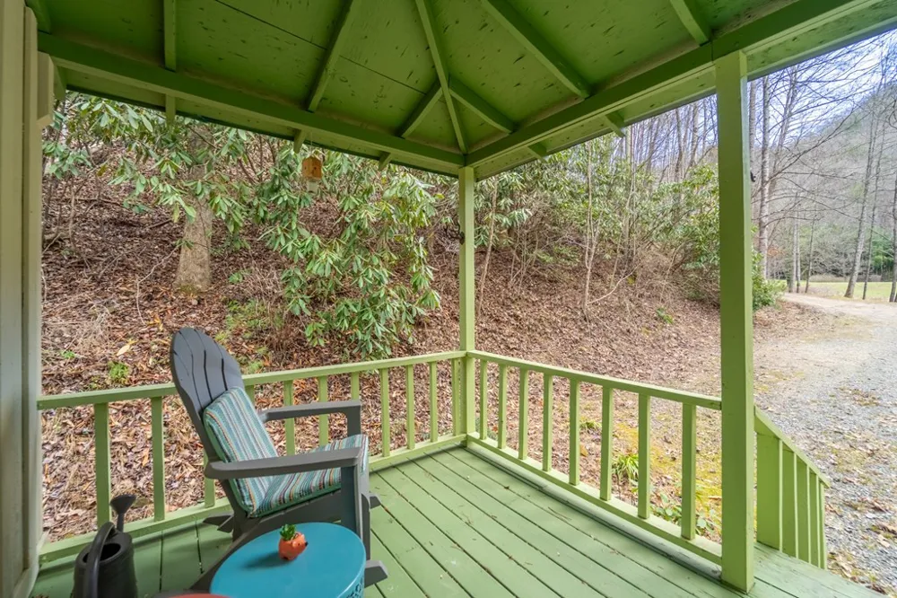 180 Valley Lane Bryson City, NC 28713