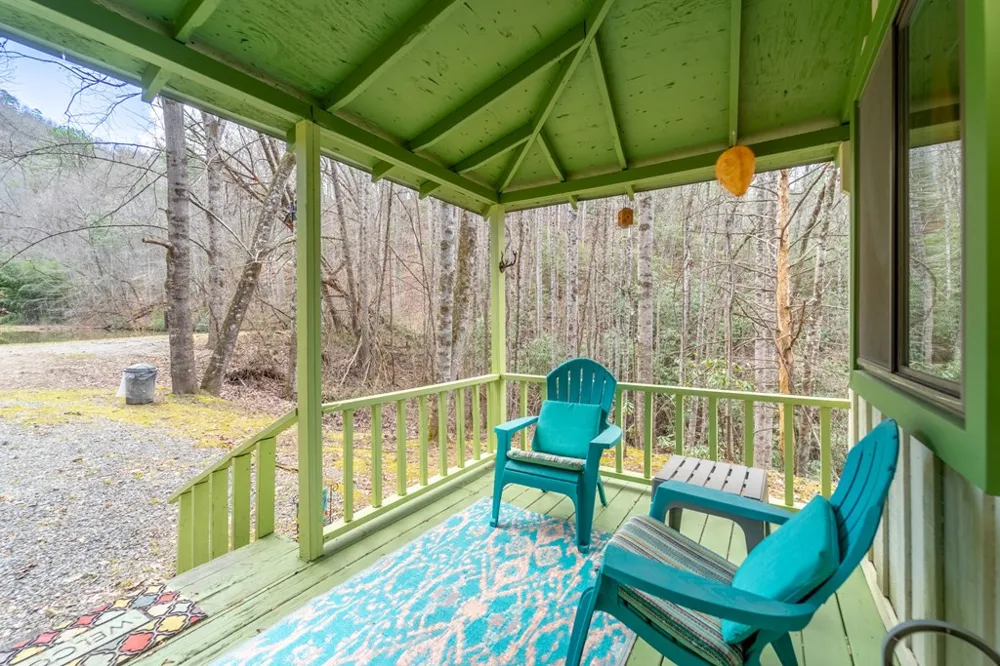 180 Valley Lane Bryson City, NC 28713
