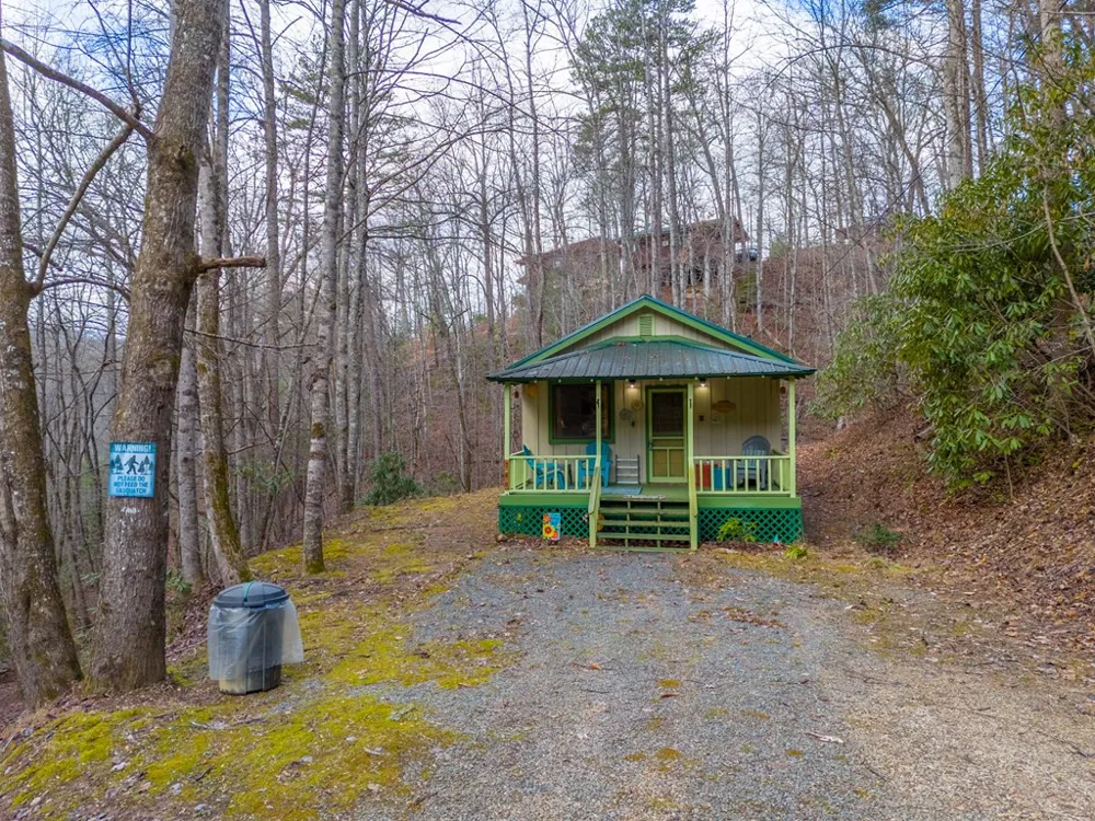 180 Valley Lane Bryson City, NC 28713