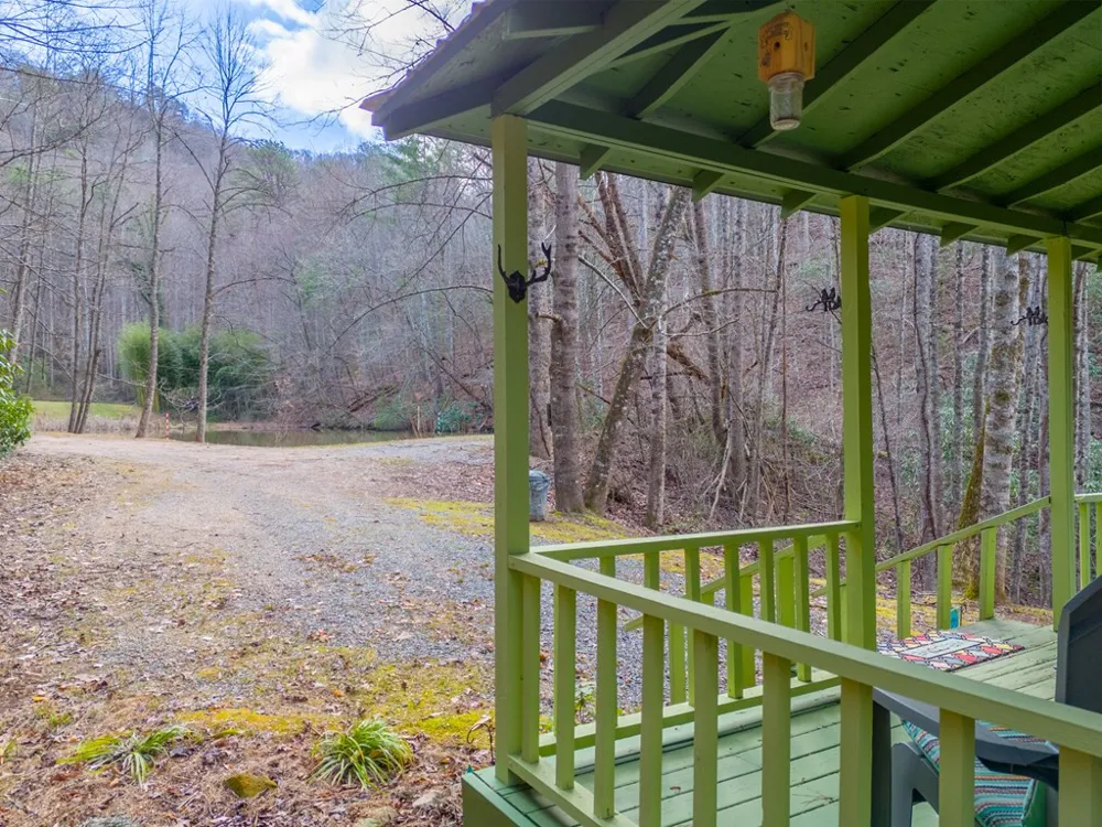 180 Valley Lane Bryson City, NC 28713
