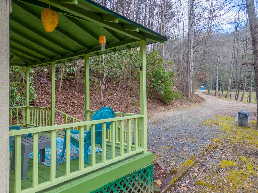 180 Valley Lane Bryson City, NC 28713