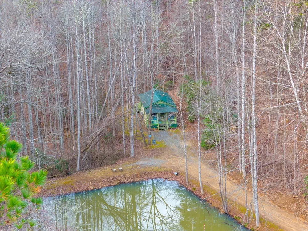 180 Valley Lane Bryson City, NC 28713