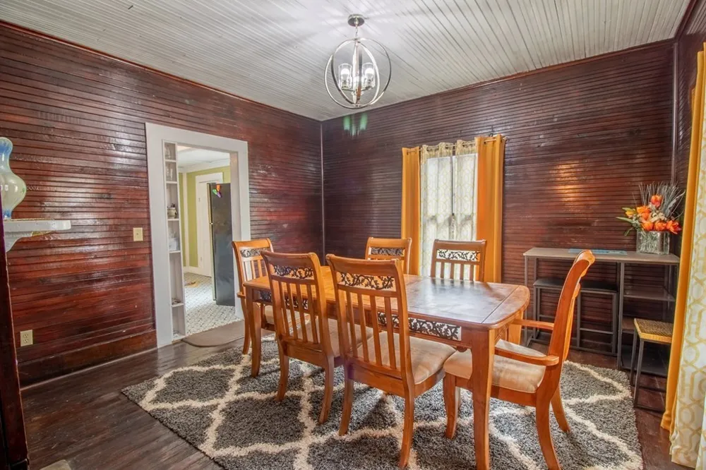 215 Bristol Avenue Andrews, NC 28901