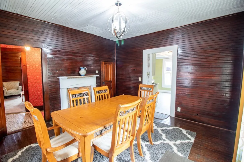 215 Bristol Avenue Andrews, NC 28901