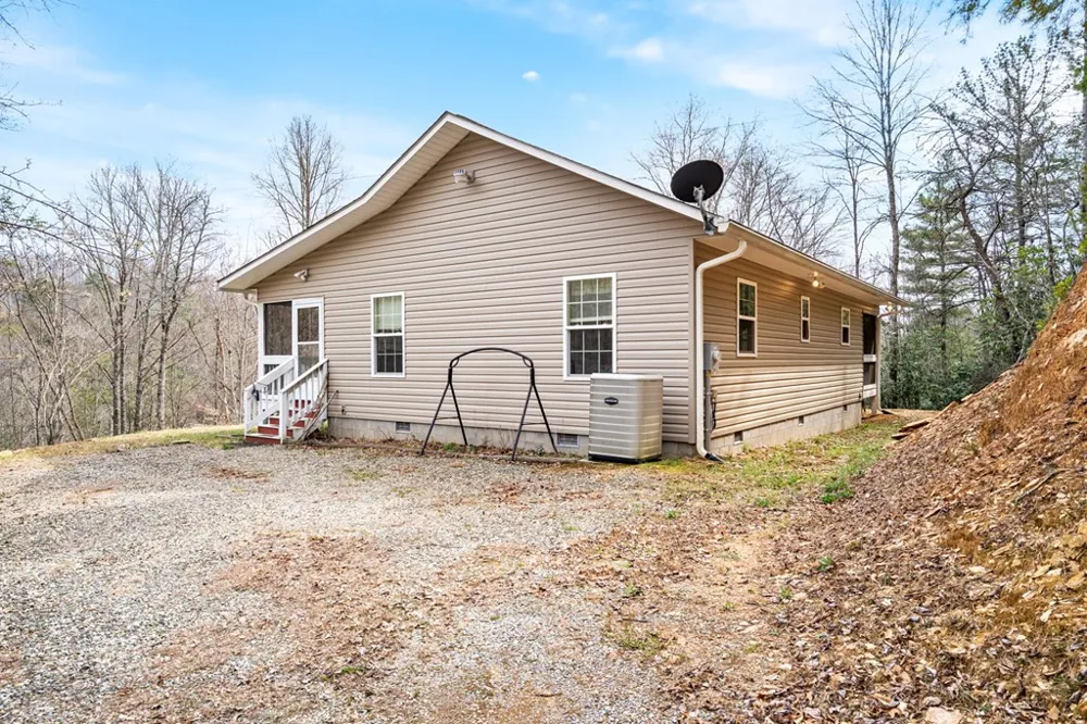 145 Raymond Wilson Road Topton, NC 28781