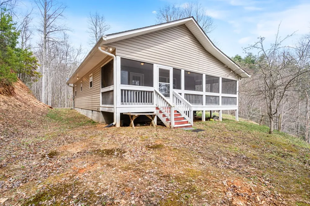 145 Raymond Wilson Road Topton, NC 28781