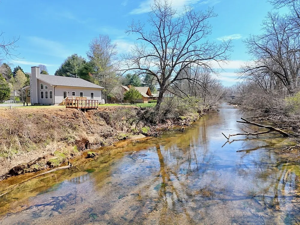 195 Rivers Edge Drive Hayesville, NC 28904