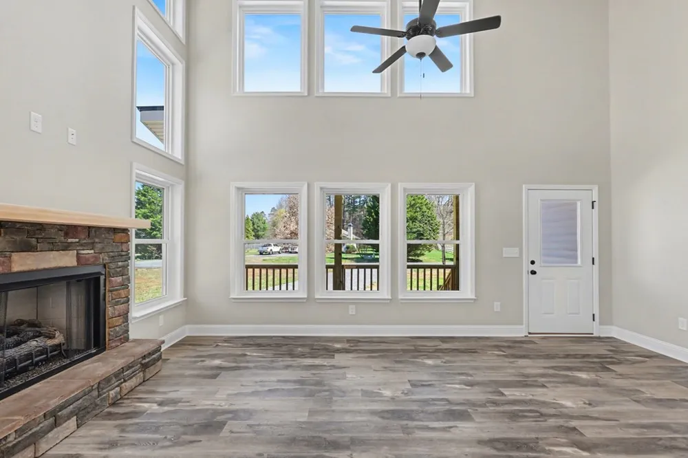 195 Rivers Edge Drive Hayesville, NC 28904