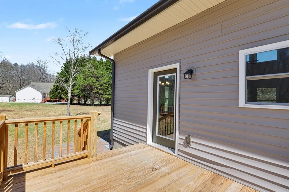195 Rivers Edge Drive Hayesville, NC 28904