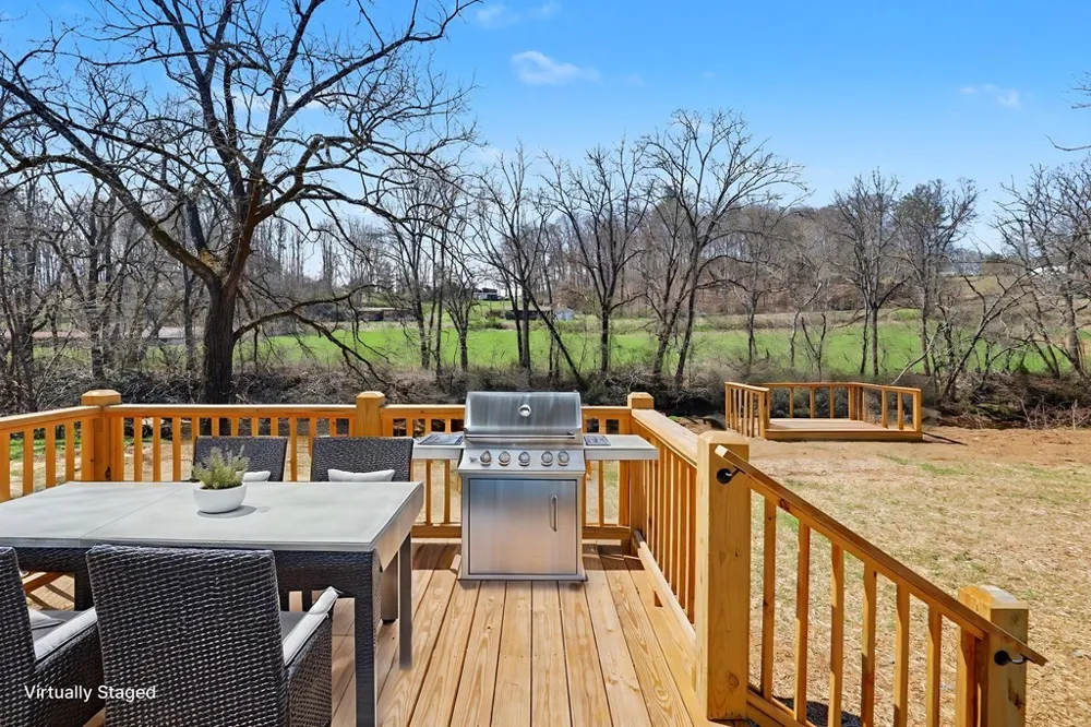 195 Rivers Edge Drive Hayesville, NC 28904