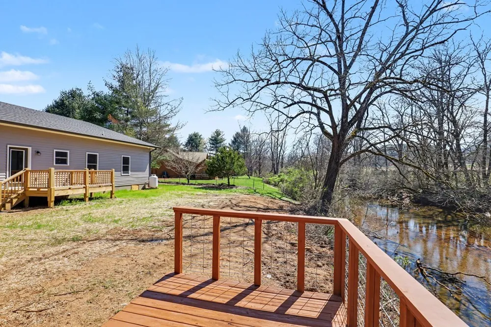 195 Rivers Edge Drive Hayesville, NC 28904