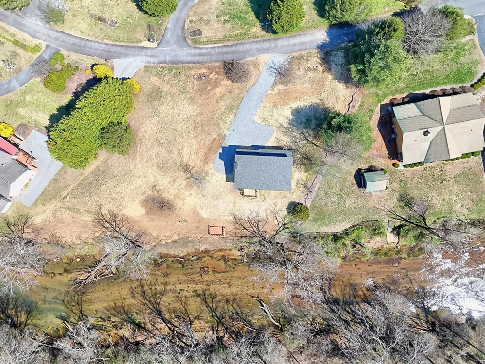 195 Rivers Edge Drive Hayesville, NC 28904