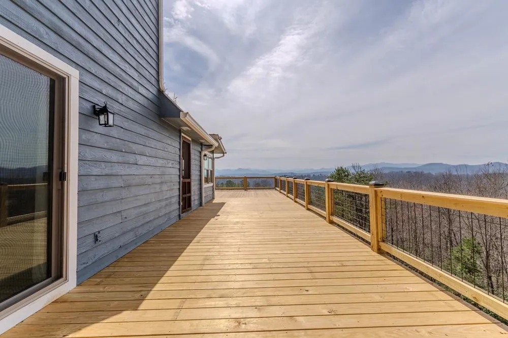 355 Up The Creek Trail Hayesville, NC 28904
