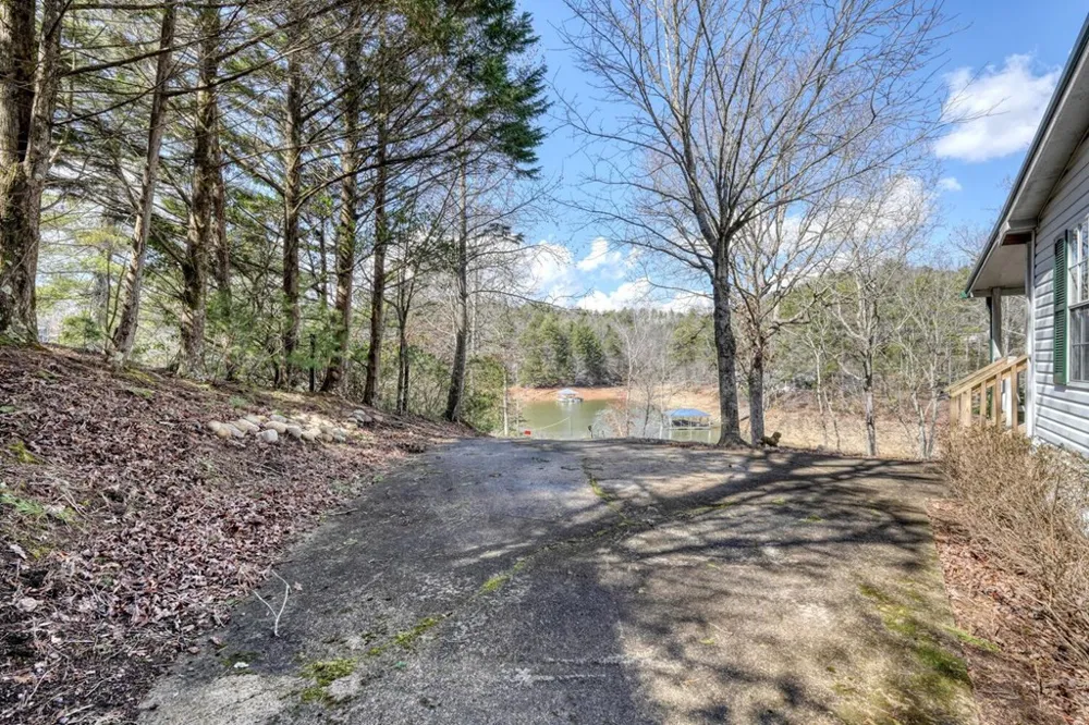 333 Reece Creek W Blairsville, GA 30512