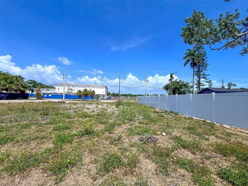 1120 35TH STREET W Bradenton, FL 34205