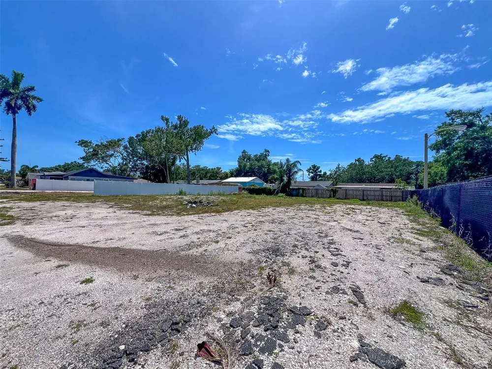 35TH STREET W Bradenton, FL 34205