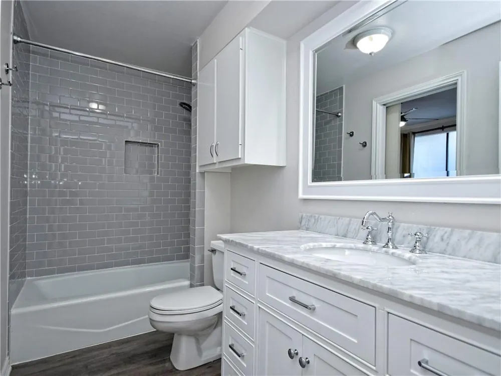 1707 Spyglass Drive #47 Austin, TX 78746