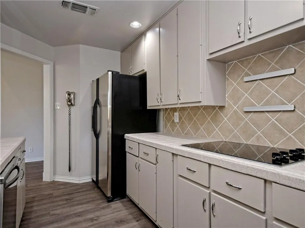 1707 Spyglass Drive #47 Austin, TX 78746