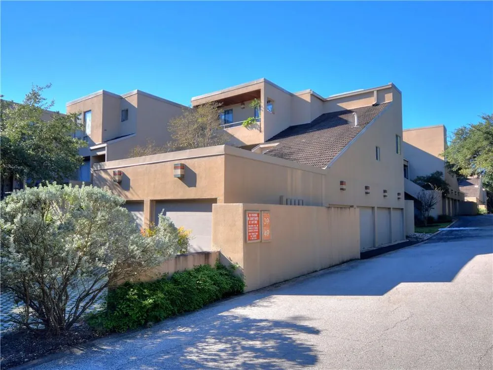 1707 Spyglass Drive #47 Austin, TX 78746