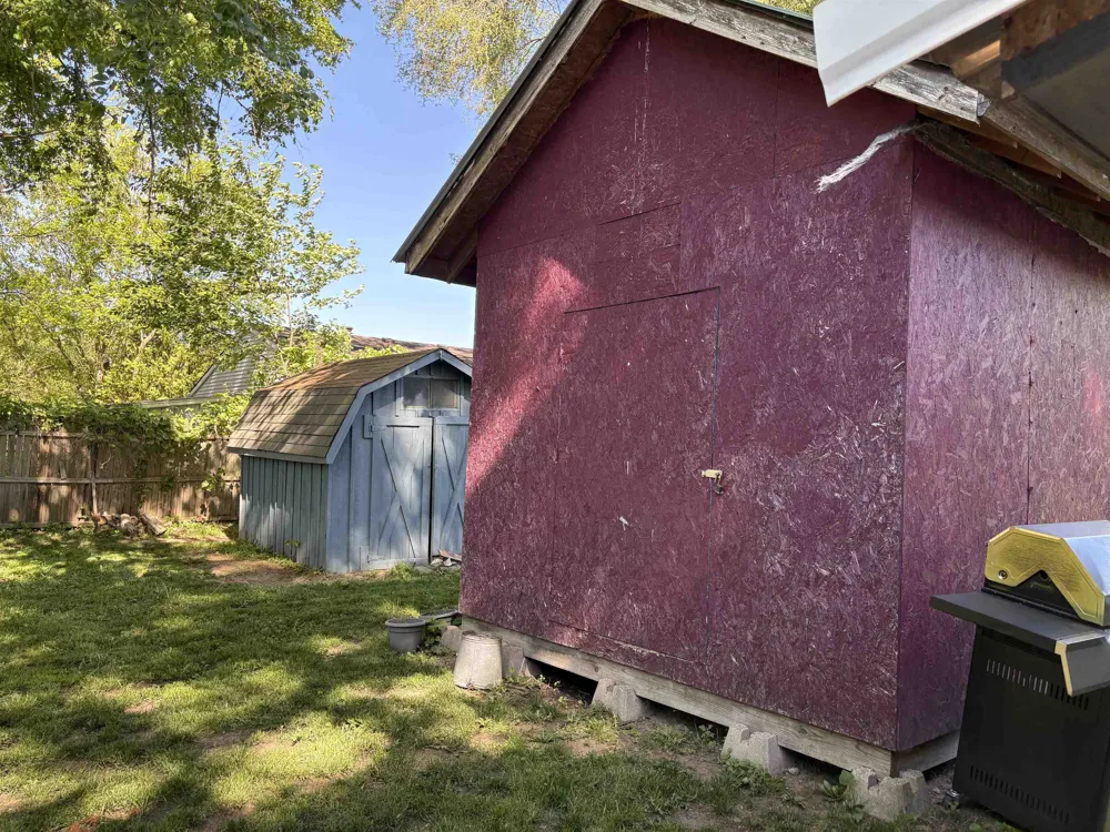 8764 Washington Street Taymouth Township, MI 48415