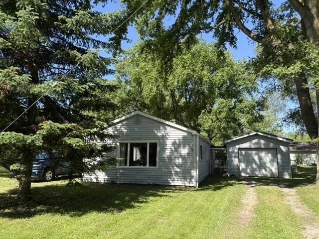 8764 Washington Street Taymouth Township, MI 48415
