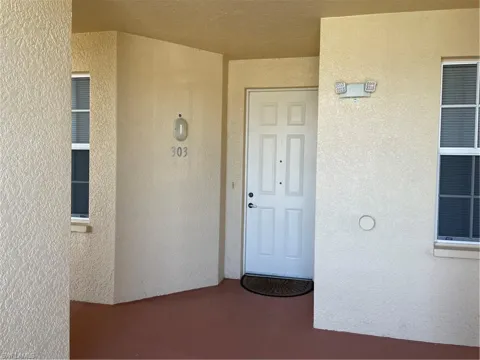 1105 Van Loon Commons Circle #303