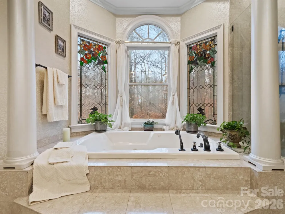 1090 Saunders Drive Catawba, NC 28609