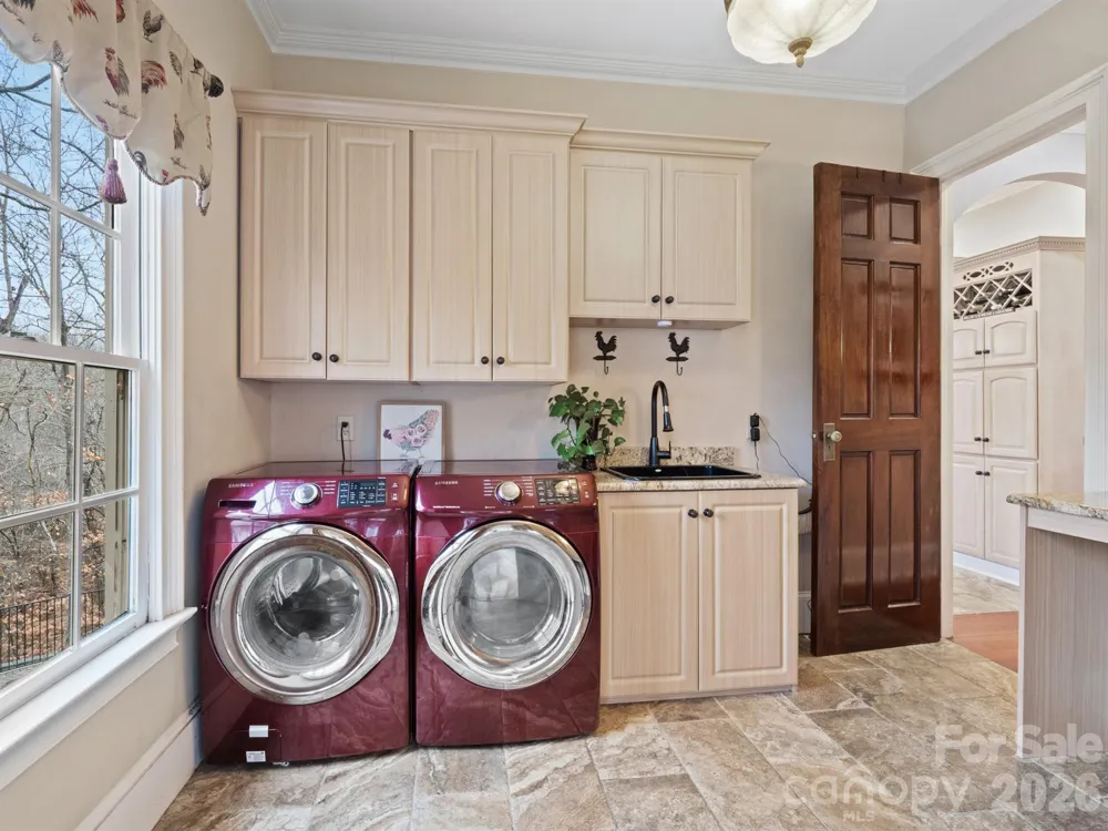 1090 Saunders Drive Catawba, NC 28609