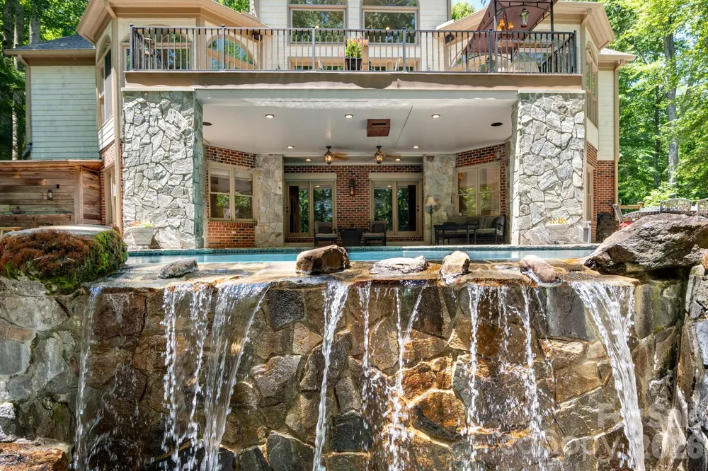 1090 Saunders Drive Catawba, NC 28609