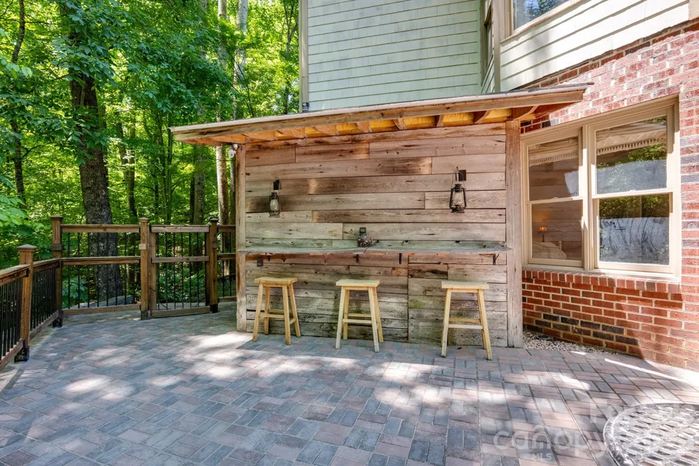 1090 Saunders Drive Catawba, NC 28609