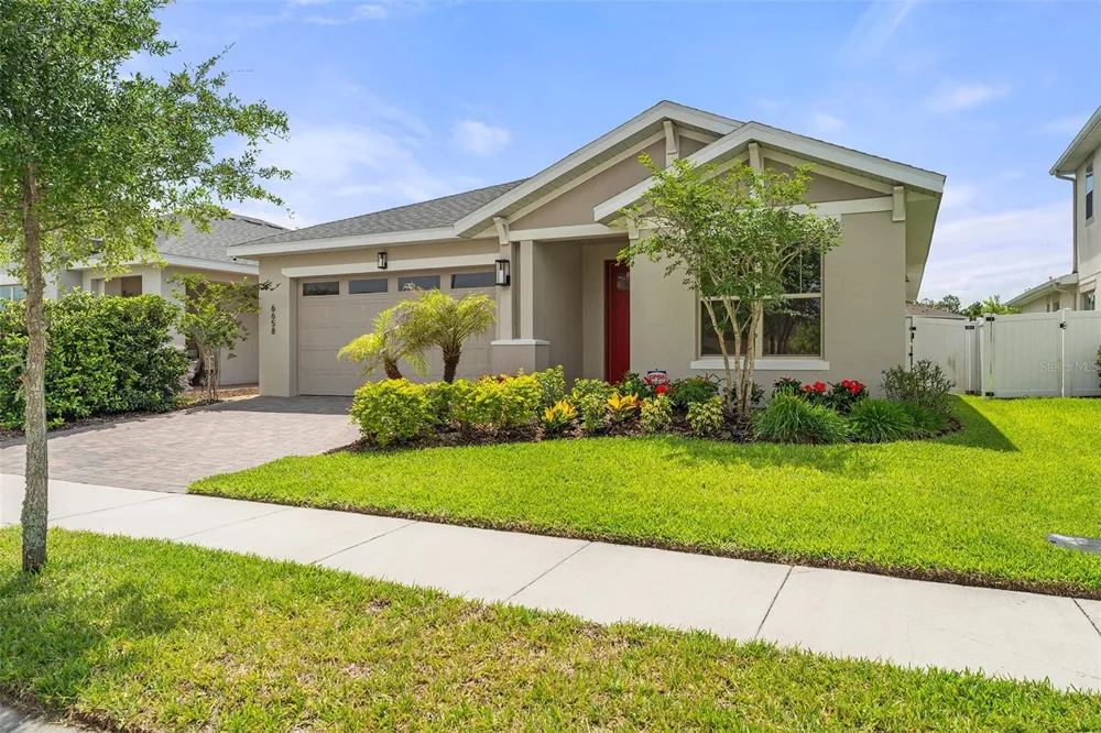 6658 SYREETA LANE St Cloud, FL 34773