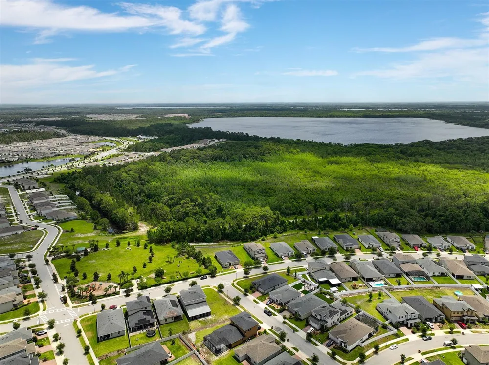 6658 SYREETA LANE St Cloud, FL 34773