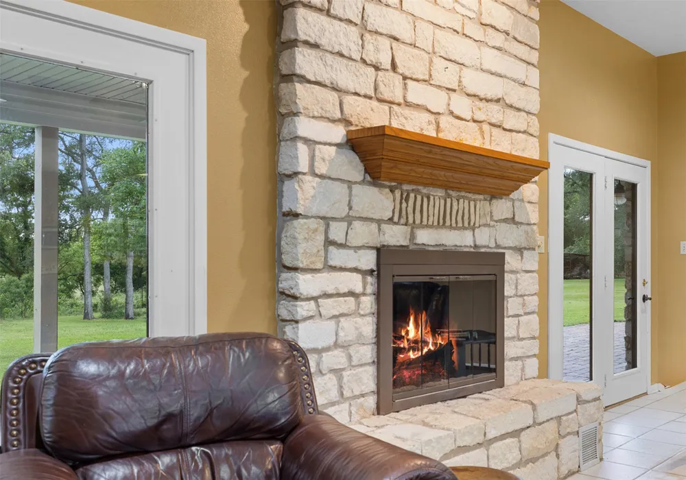1140 Private Road 8022 Lincoln, TX 78948