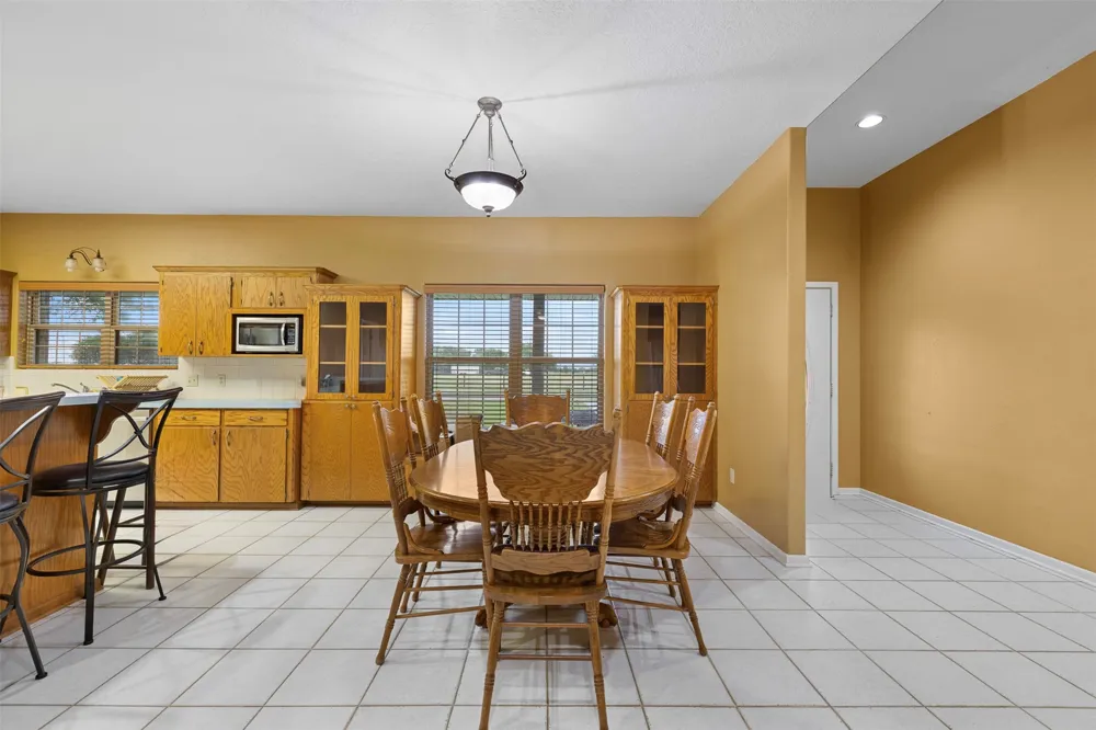 1140 Private Road 8022 Lincoln, TX 78948