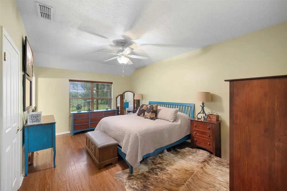 1140 Private Road 8022 Lincoln, TX 78948
