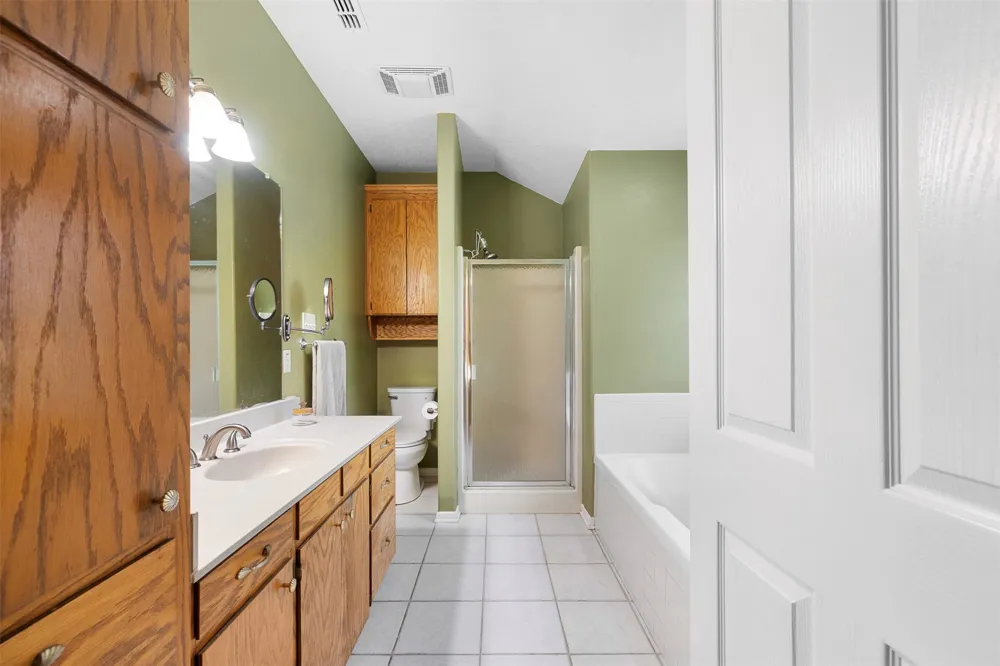 1140 Private Road 8022 Lincoln, TX 78948