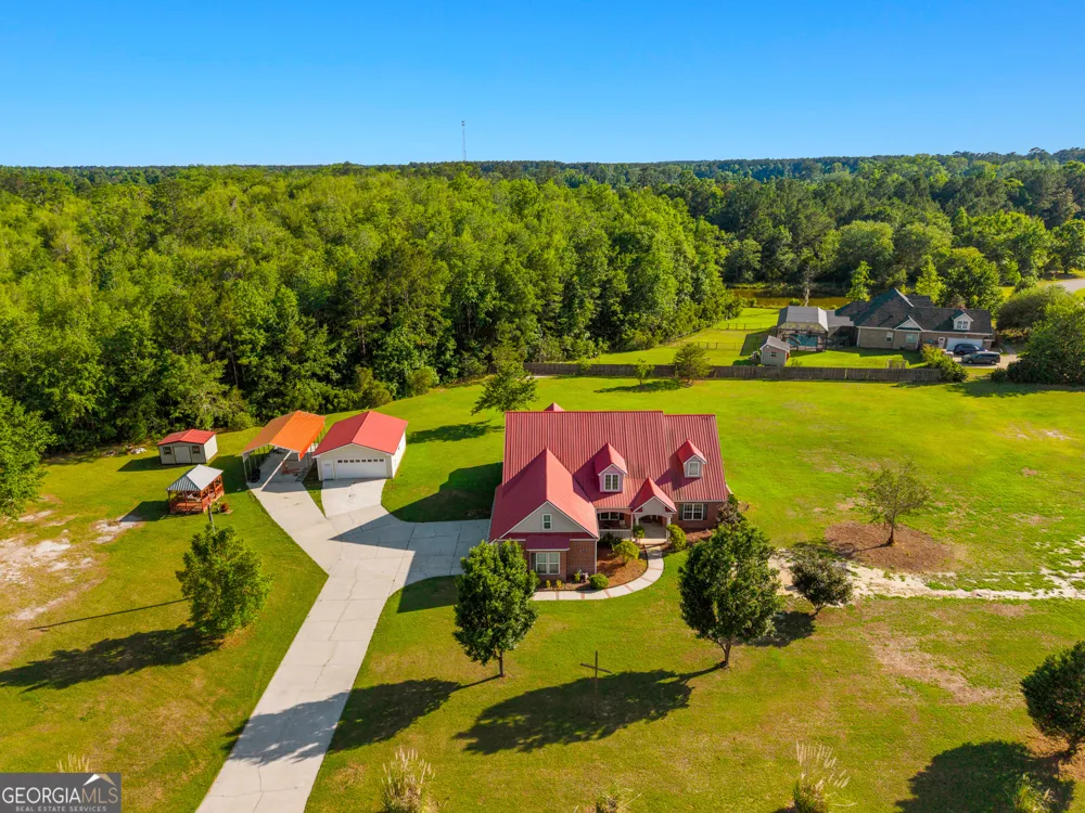 19 Hollow Oak DR Pembroke, GA 31321