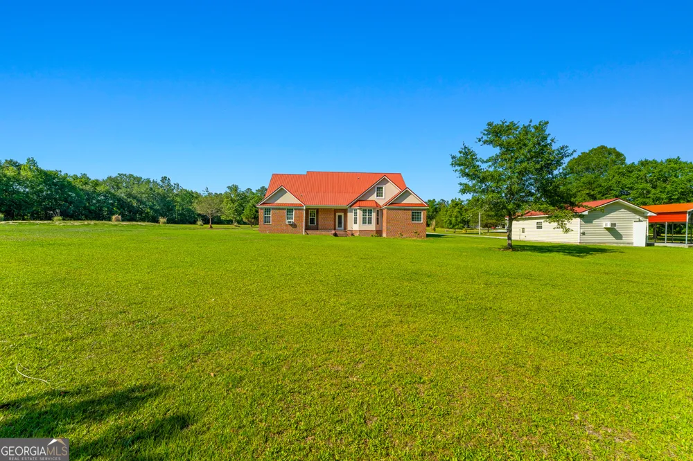 19 Hollow Oak DR Pembroke, GA 31321